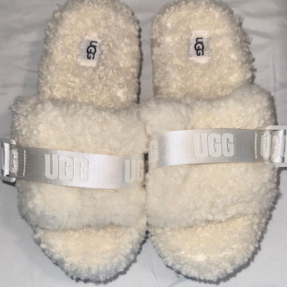 UGG Cream Sherpa Slide Sandals with Logo Strap Like new - Picture 2 of 7